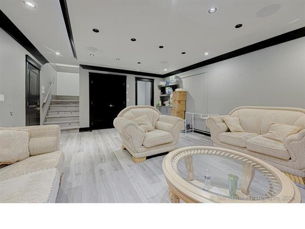 Listing Image for R3136082