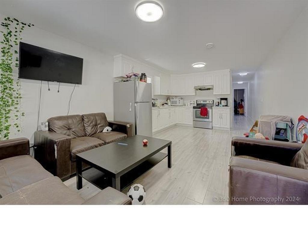 Listing Image for R3136082