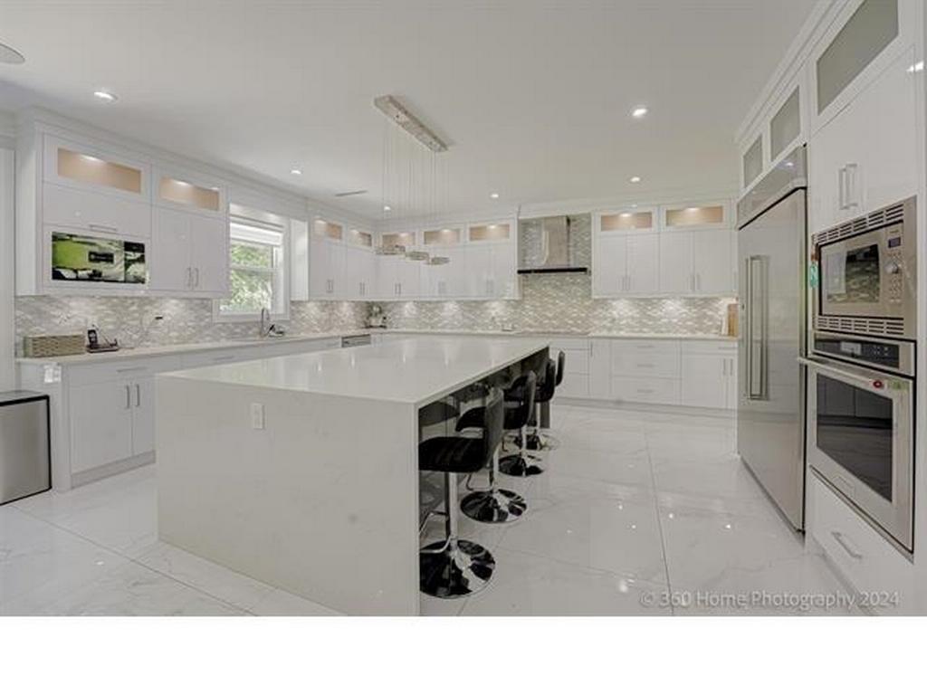 Listing Image for R3136082