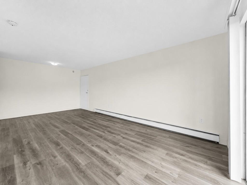Listing Image for R3136364