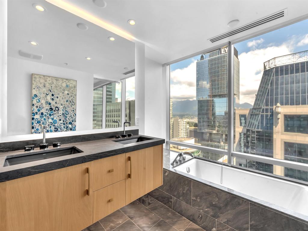 Listing Image for R3136500