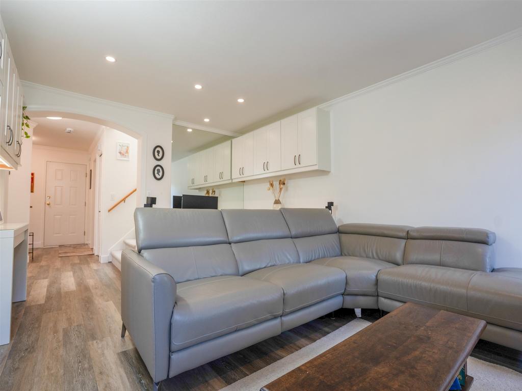Listing Image for R3136650
