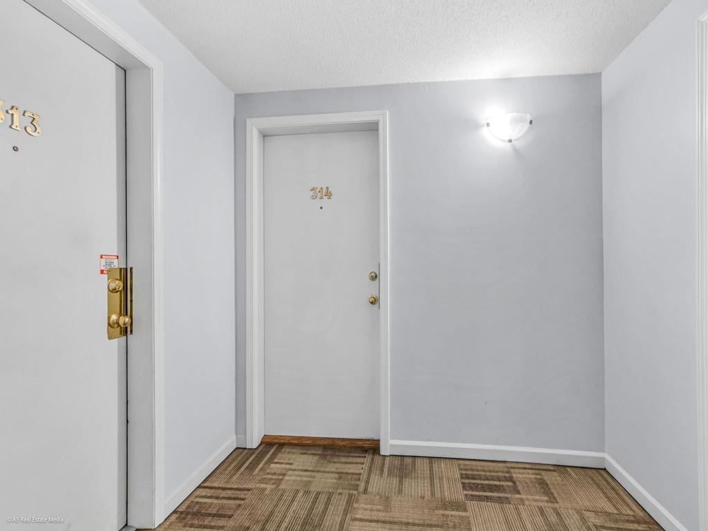 Listing Image for R3136775