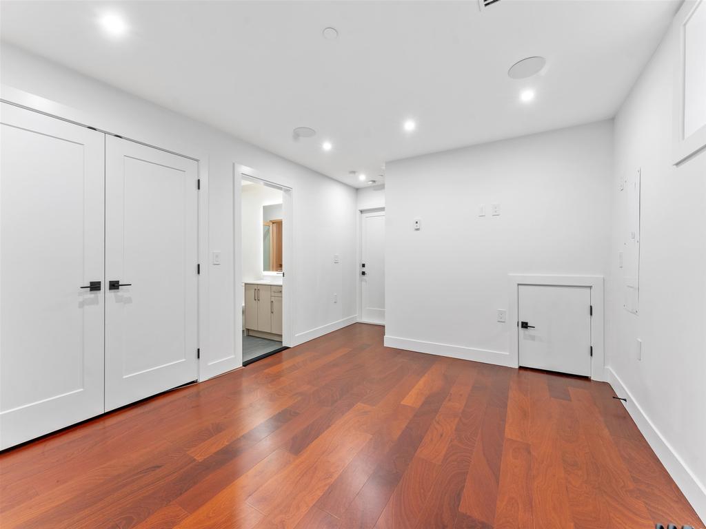 Listing Image for R3136804