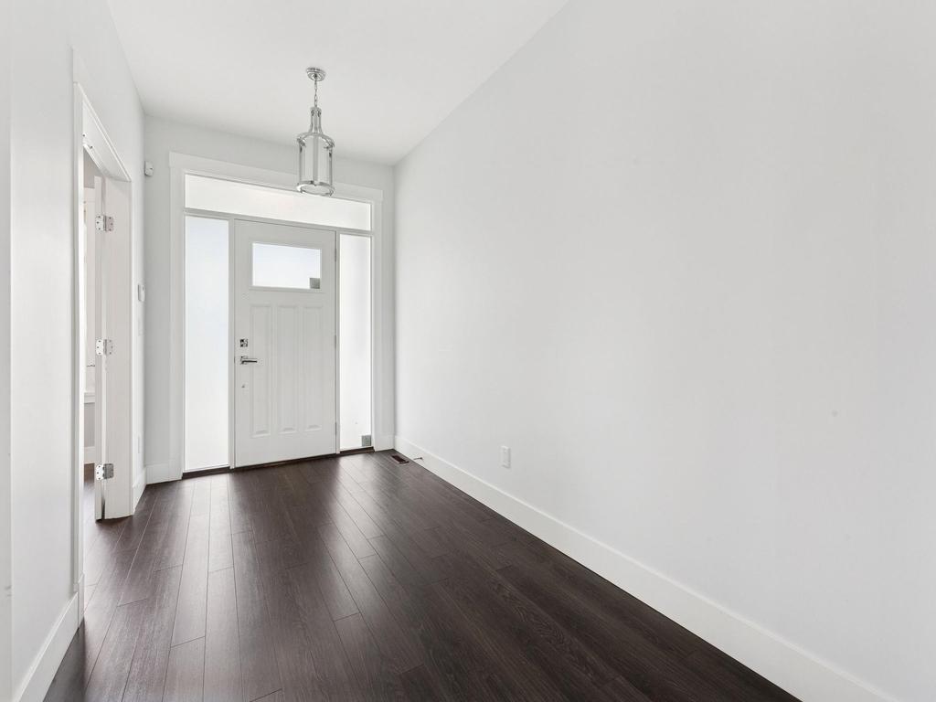 Listing Image for R3136844
