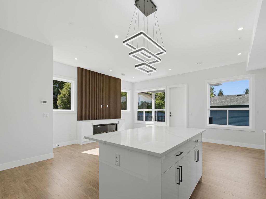 Listing Image for R3136909
