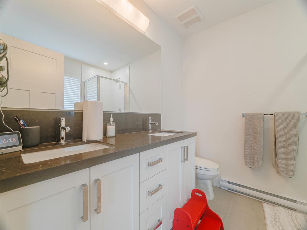 Listing Image for R3139840