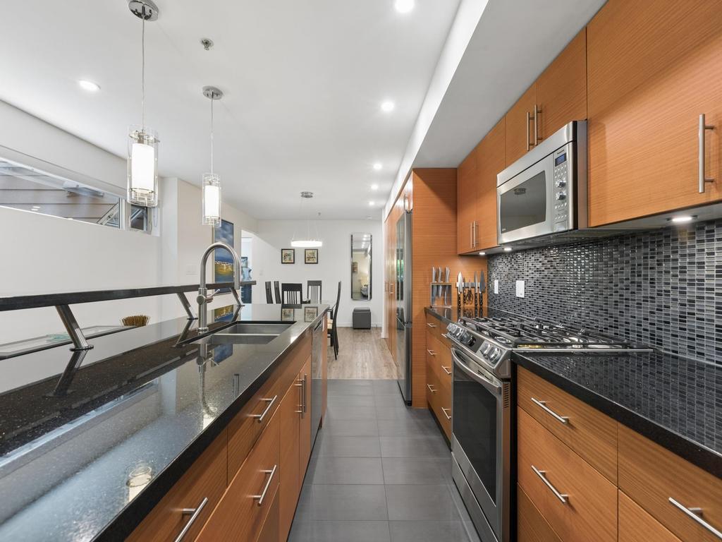 Listing Image for R3140082