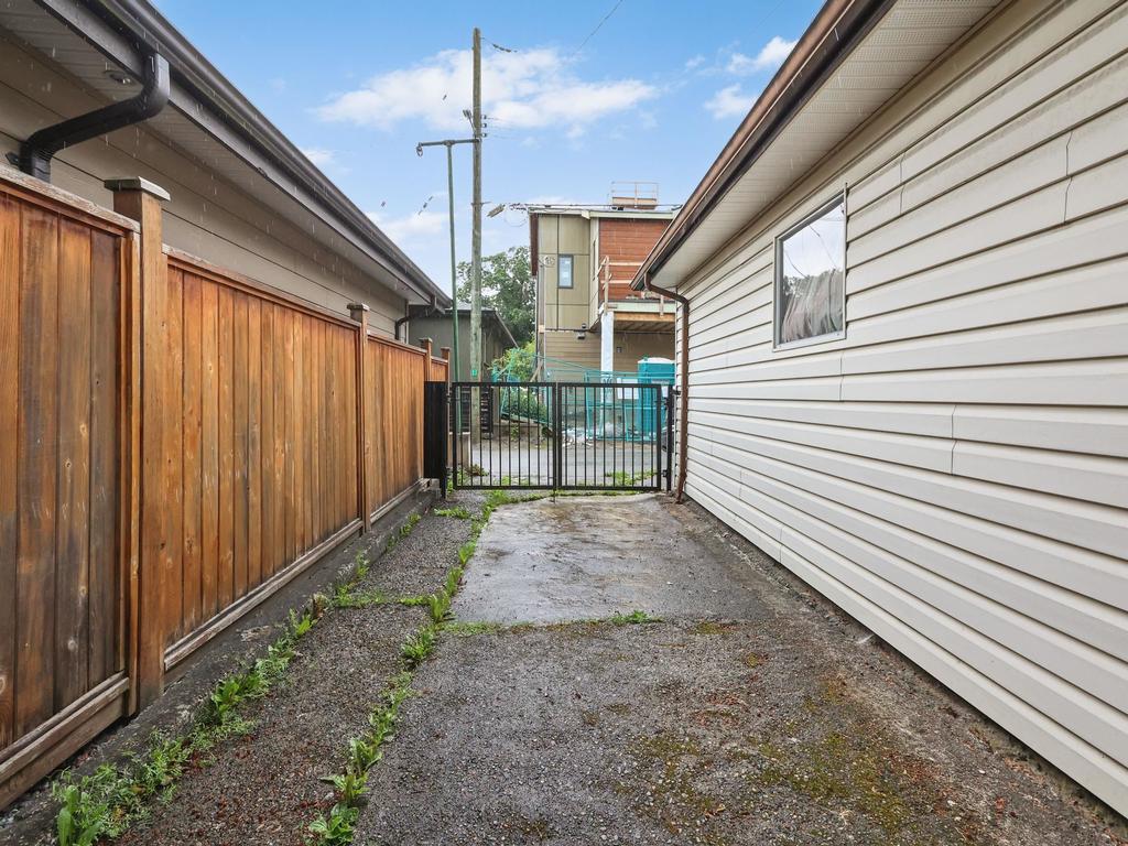 Listing Image for R3142467