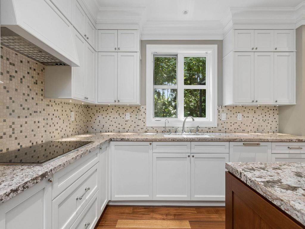 Listing Image for R3146000
