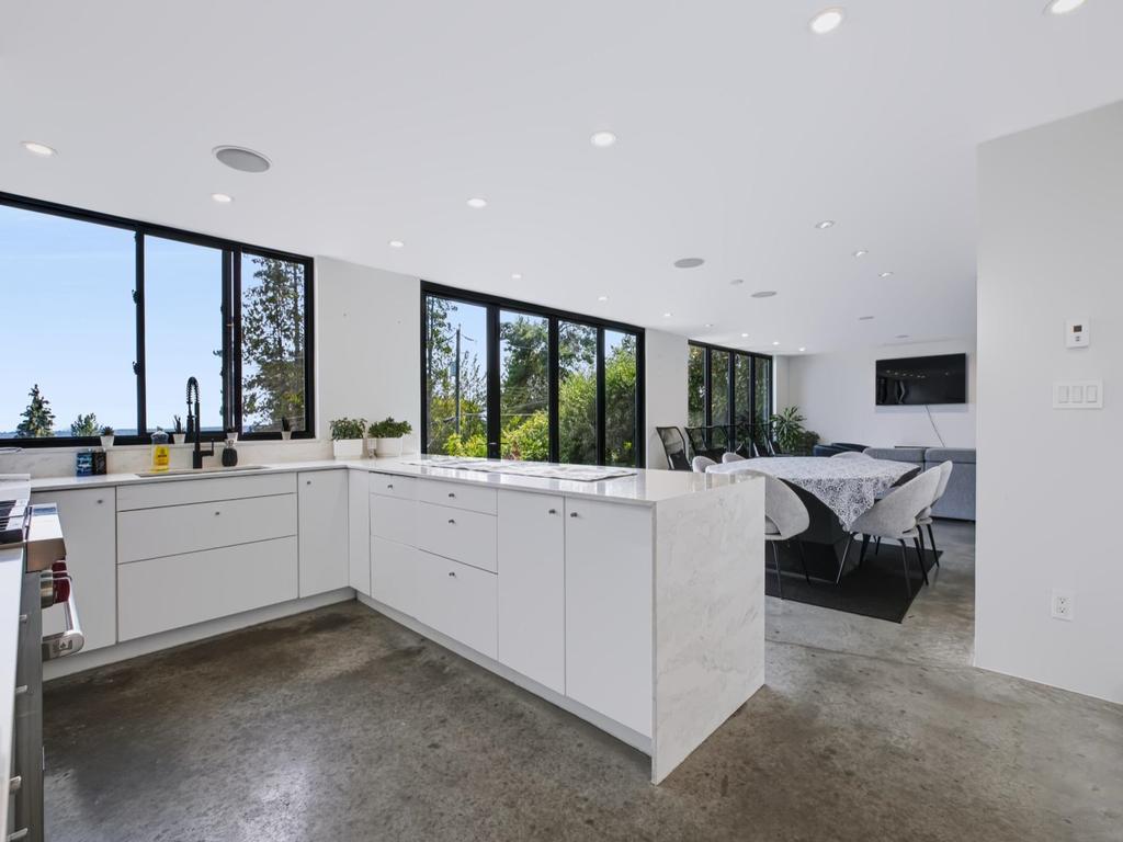 Listing Image for R3146420