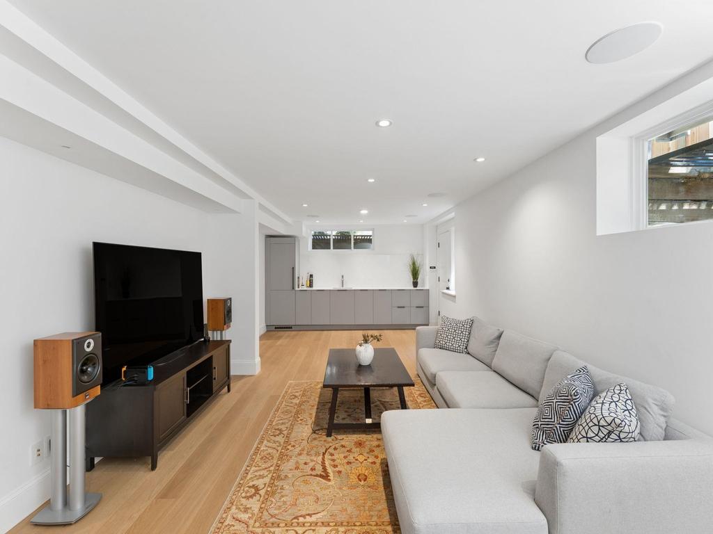 Listing Image for R3150003