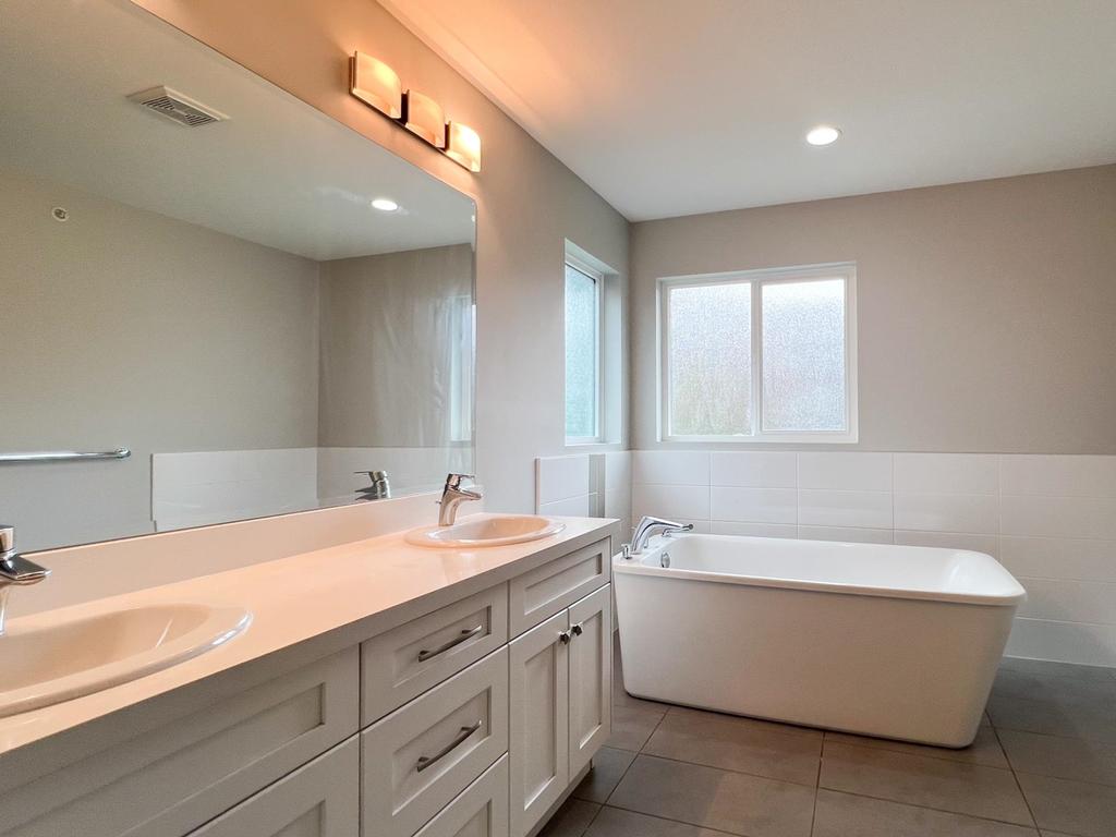 Listing Image for R3150017