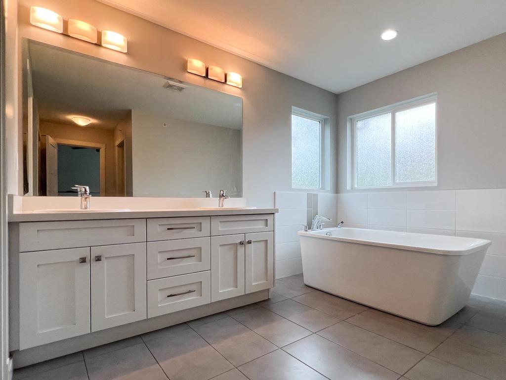 Listing Image for R3150017