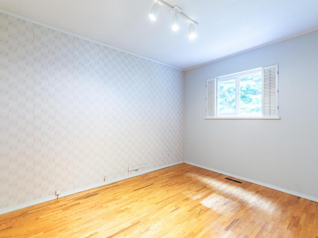 Listing Image for R3150059
