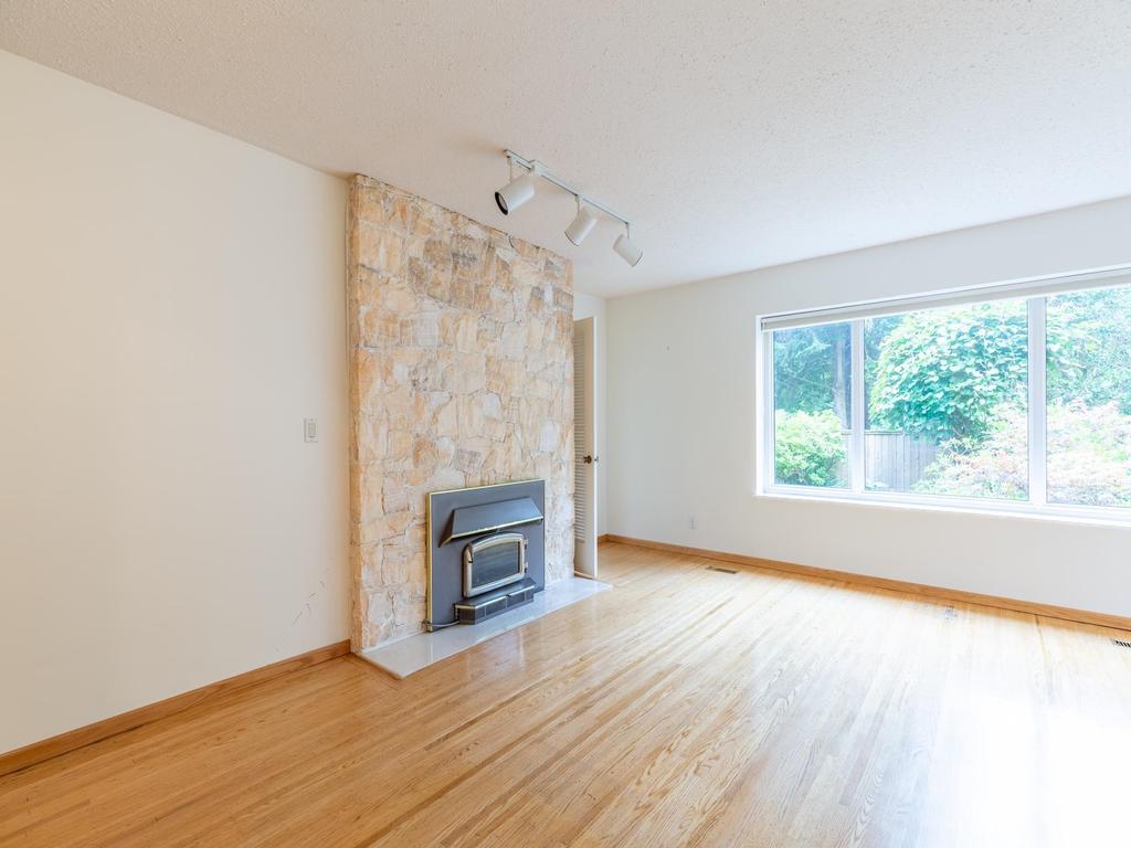 Listing Image for R3150059