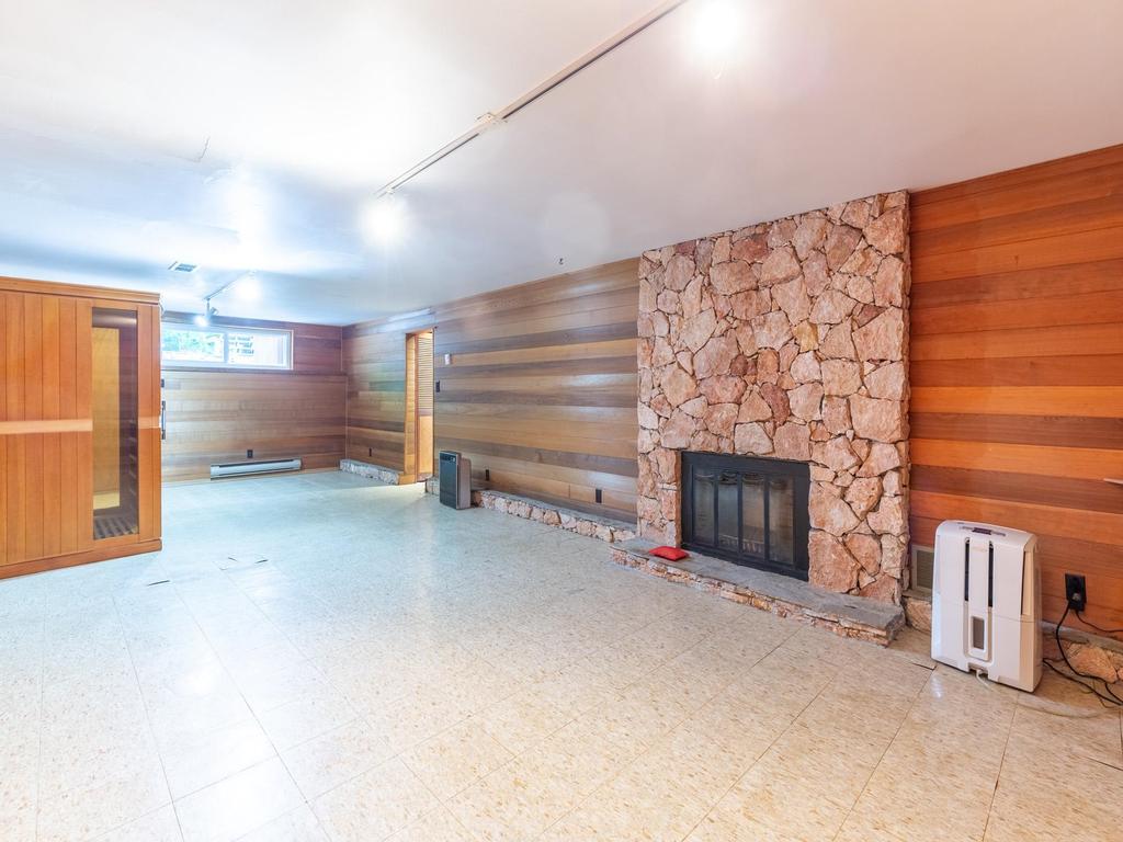 Listing Image for R3150059