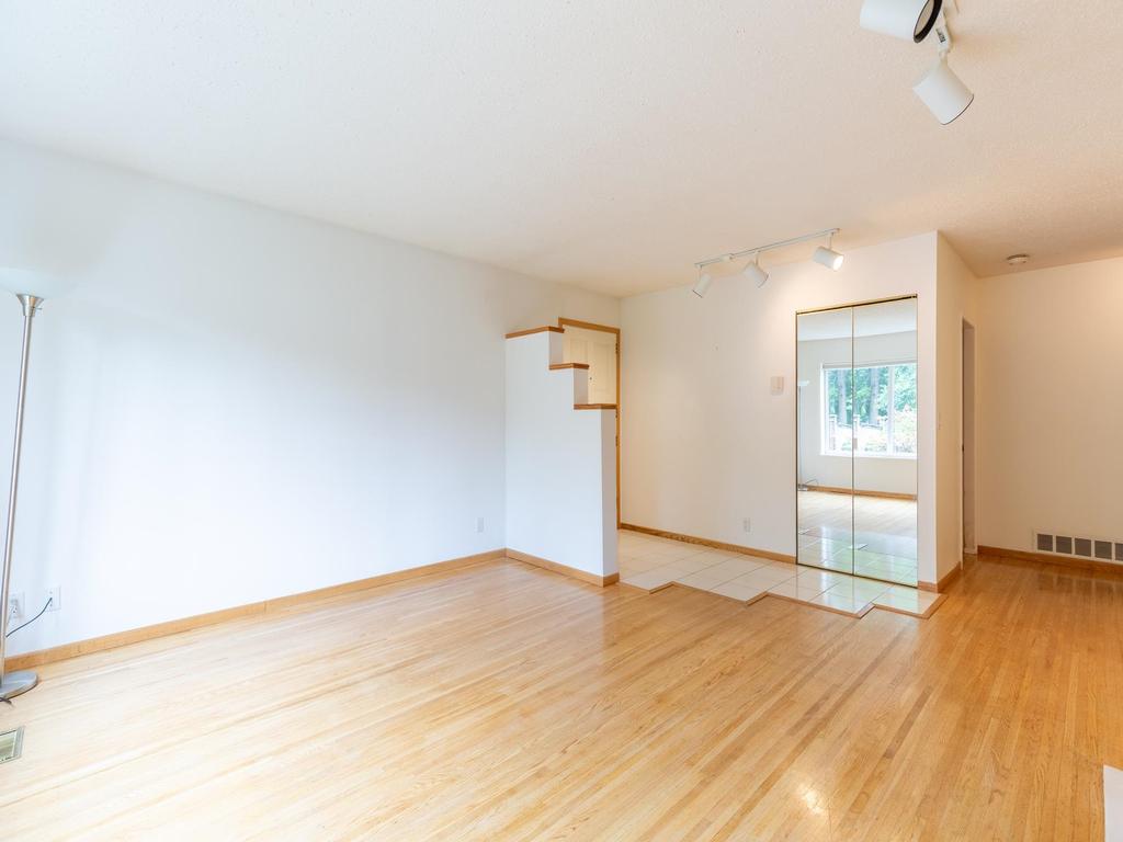 Listing Image for R3150059