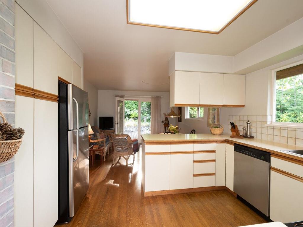 Listing Image for R3150201