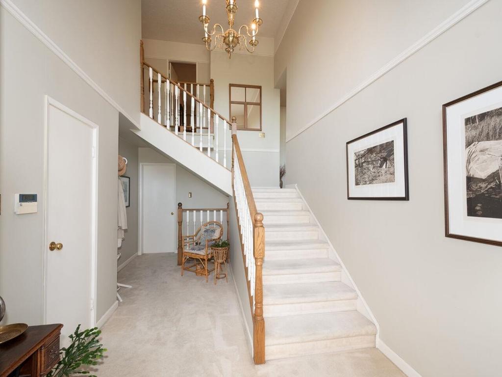 Listing Image for R3150201
