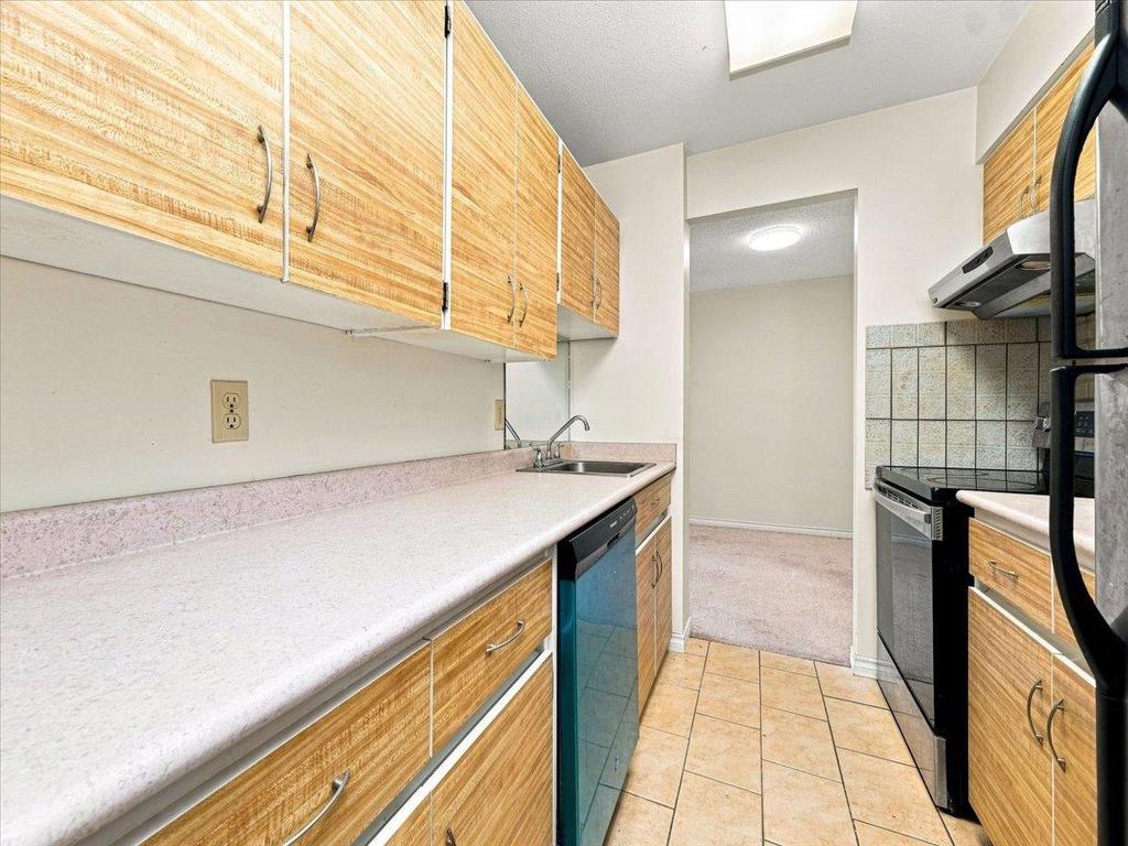 Listing Image for R3150272