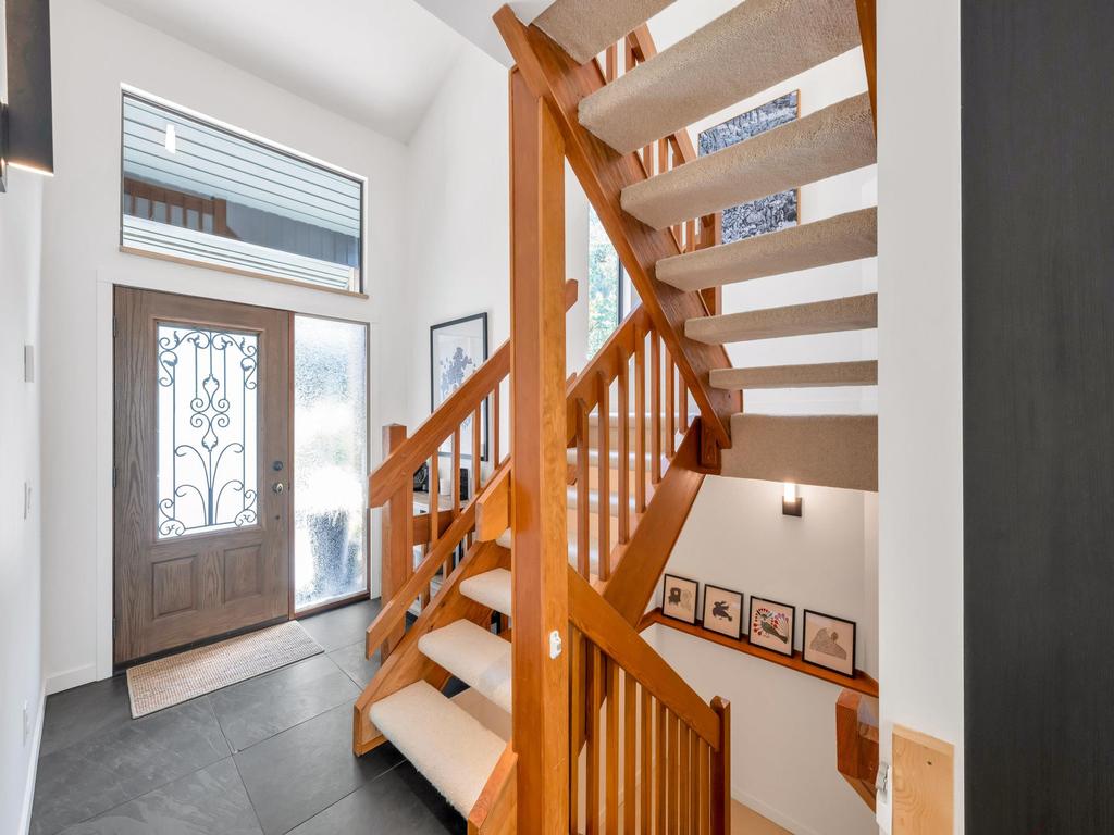 Listing Image for R3150275
