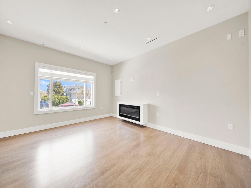Listing Image for R3150410