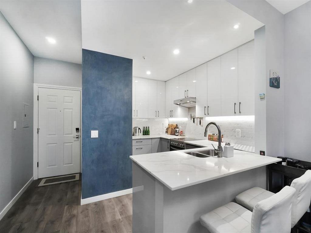 Listing Image for R3150440