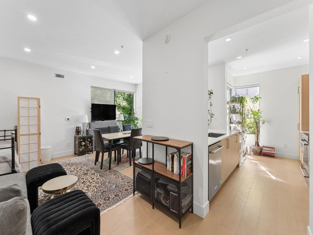 Listing Image for R3150488