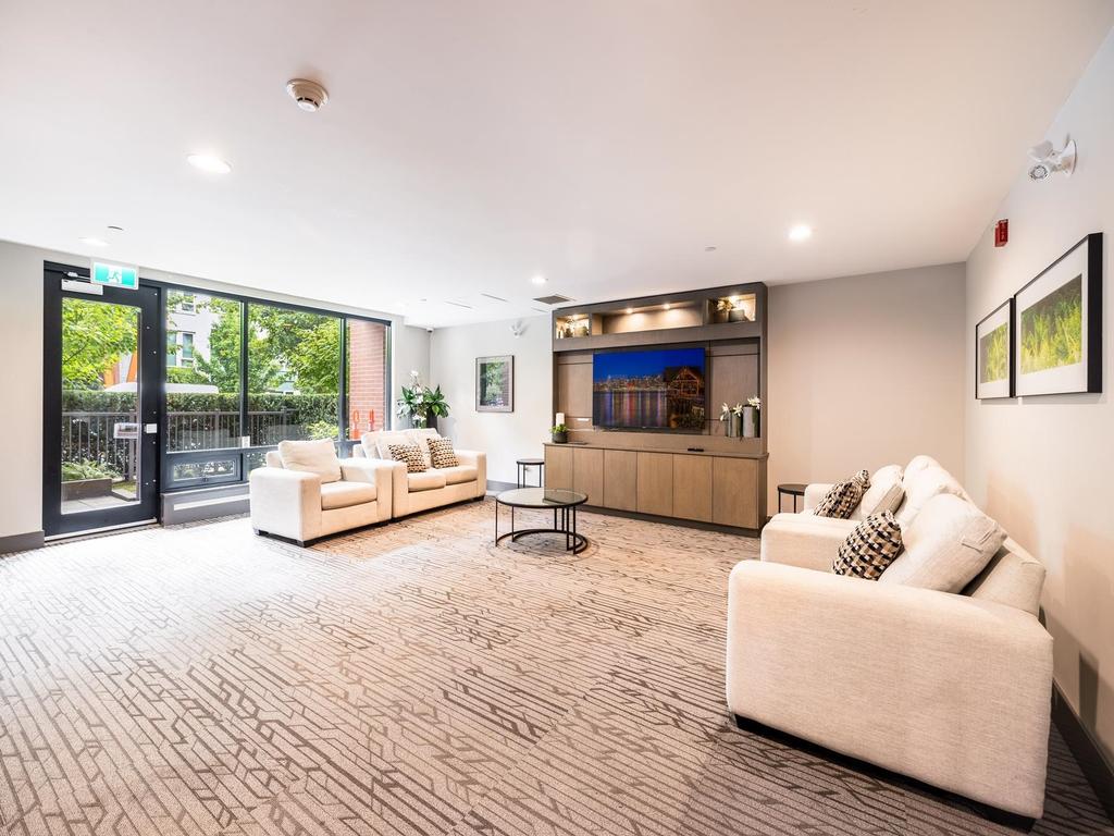 Listing Image for R3150552