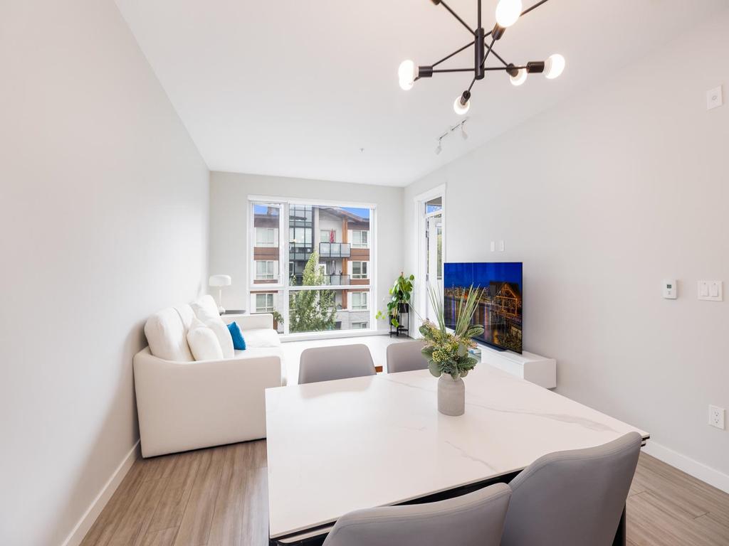 Listing Image for R3150552
