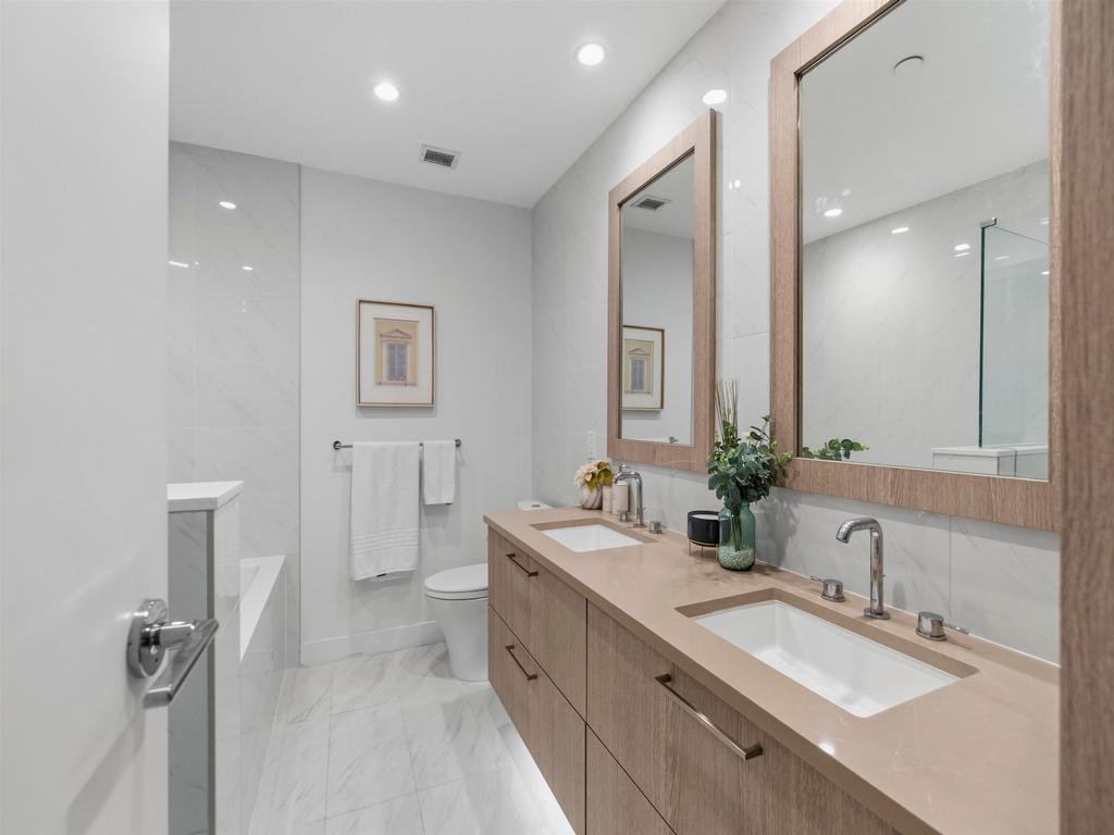 Listing Image for R3150570