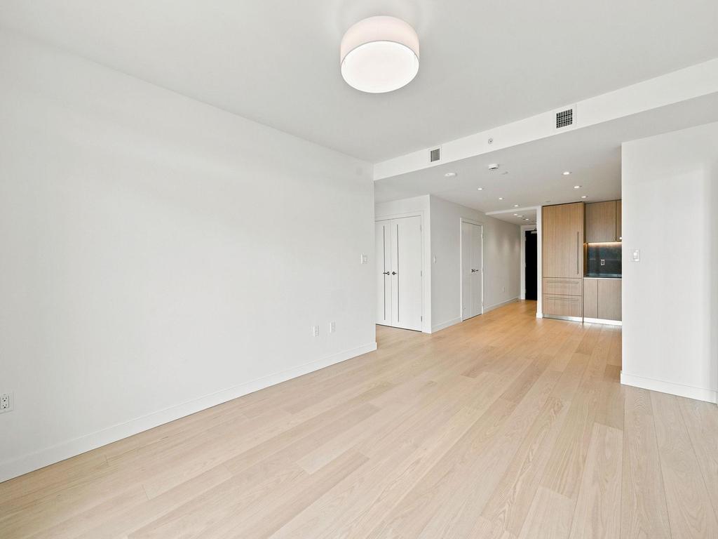 Listing Image for R3150666