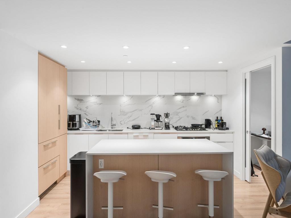 Listing Image for R3150704