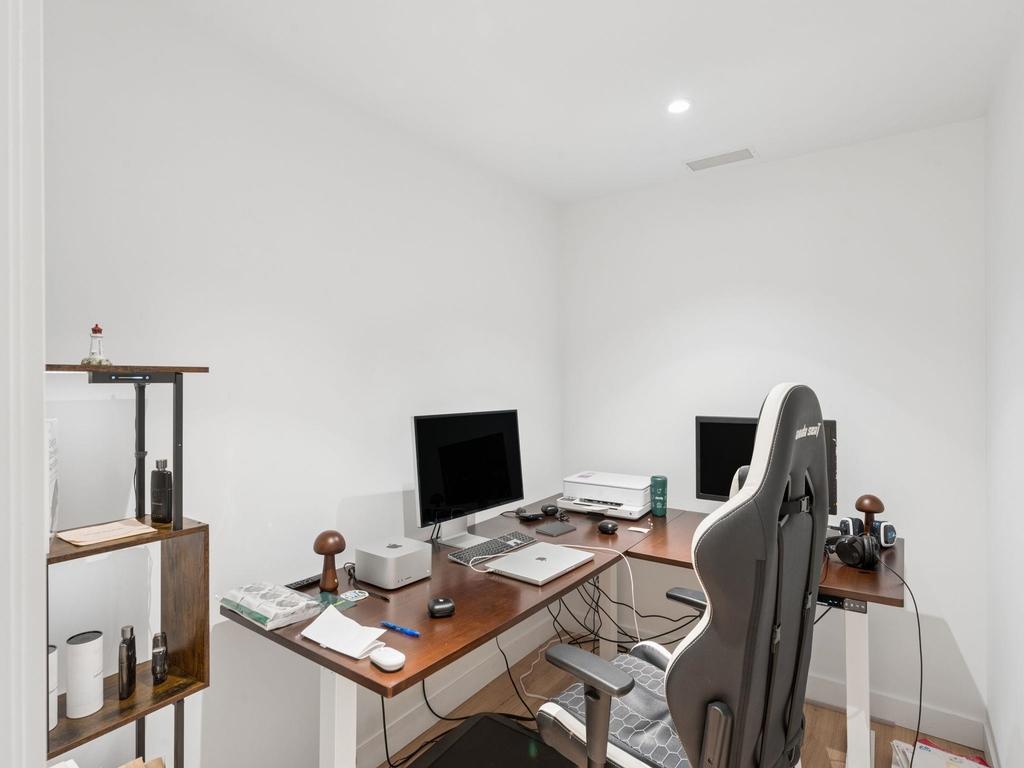 Listing Image for R3150704