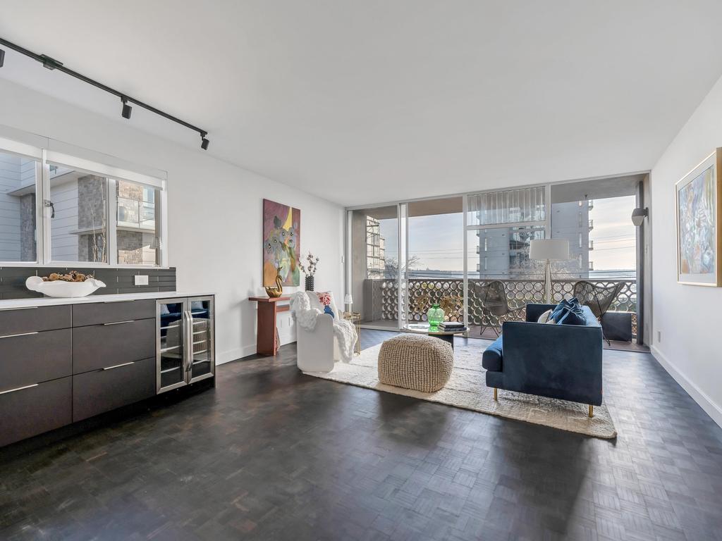 Listing Image for R3150796