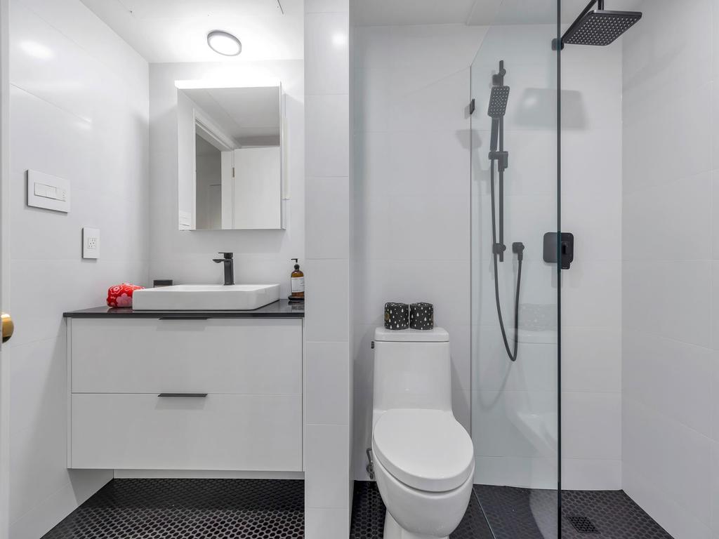 Listing Image for R3150796
