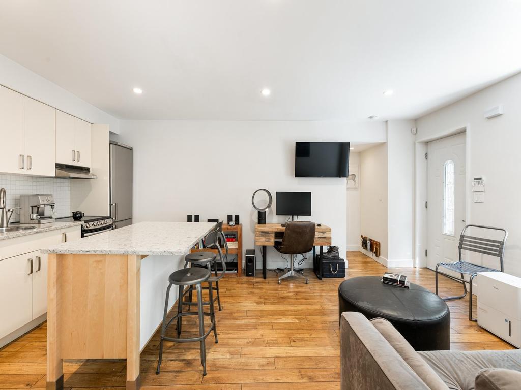 Listing Image for R3151073
