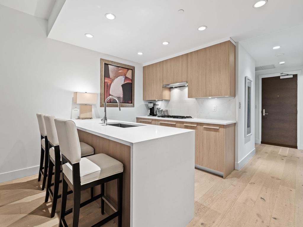 Listing Image for R3152055