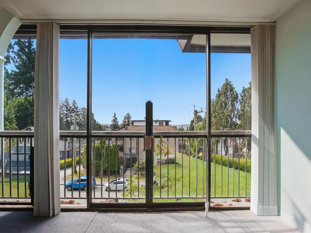 Listing Image for R3152149