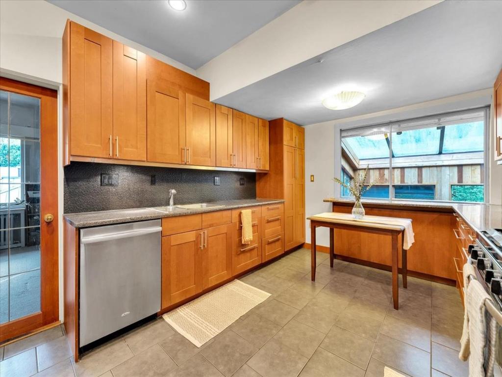 Listing Image for R3152921