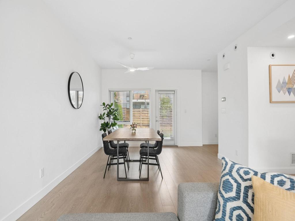 Listing Image for R3156449