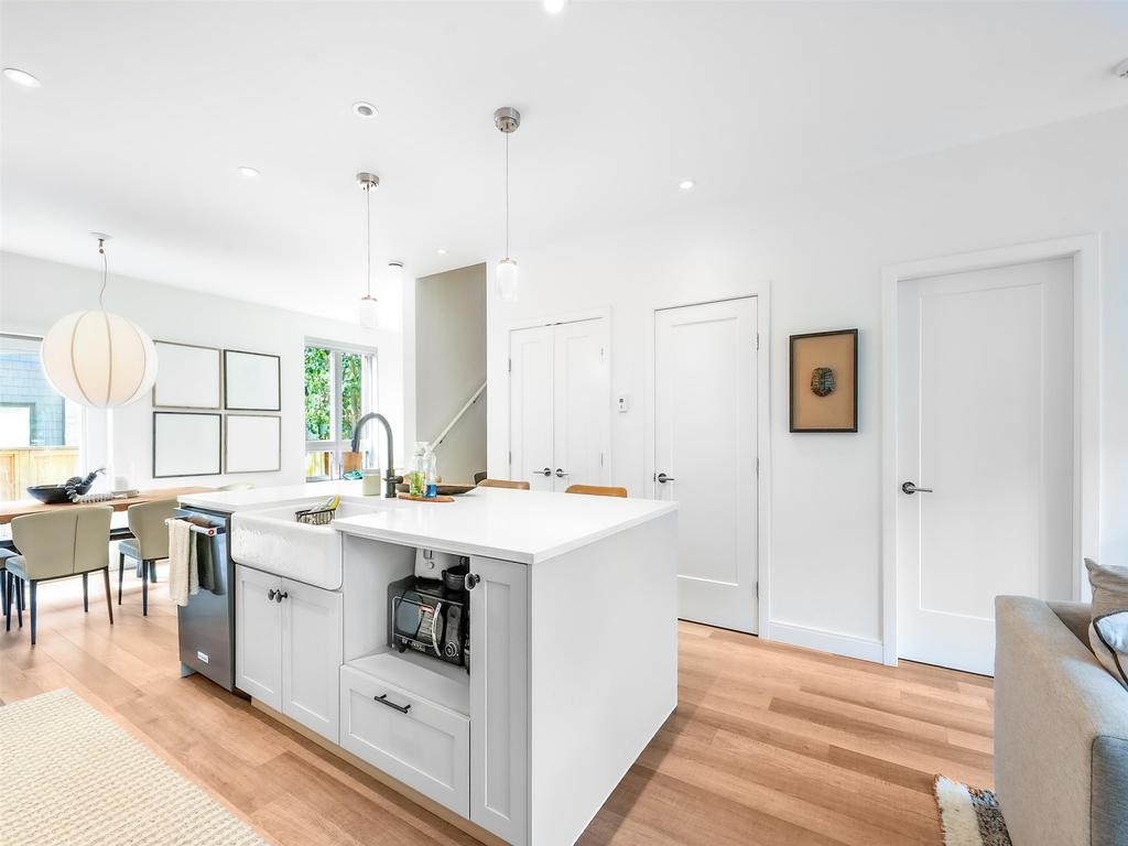 Listing Image for R3156600