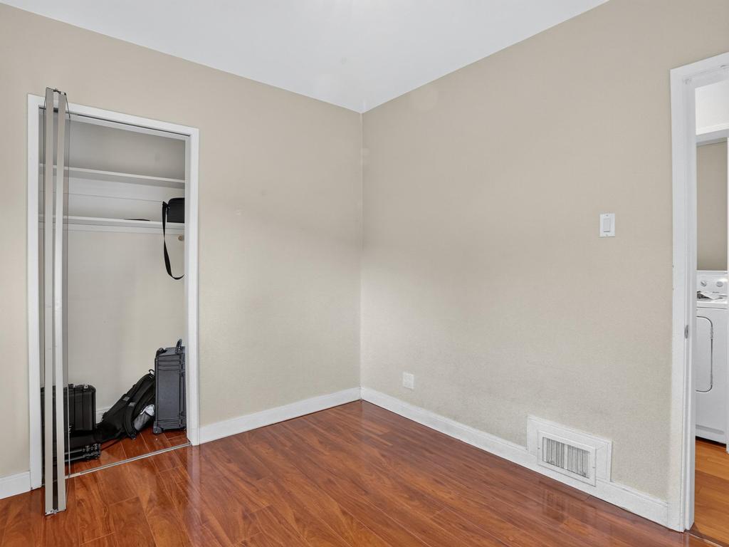 Listing Image for R3156627