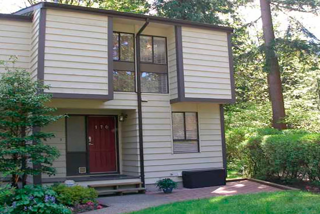 170 Brookside Dr, Port Moody