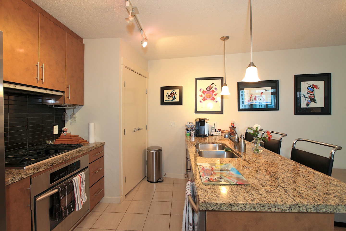 1107 -1189 Melville Street, Coal Harbour â€” photo 3