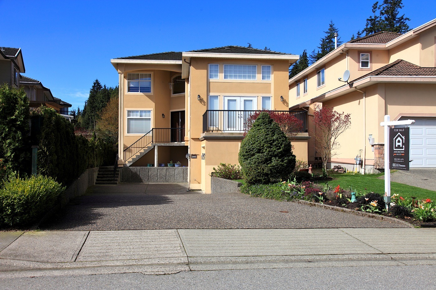 2002 Turnberry Lane, Westwood Plateau