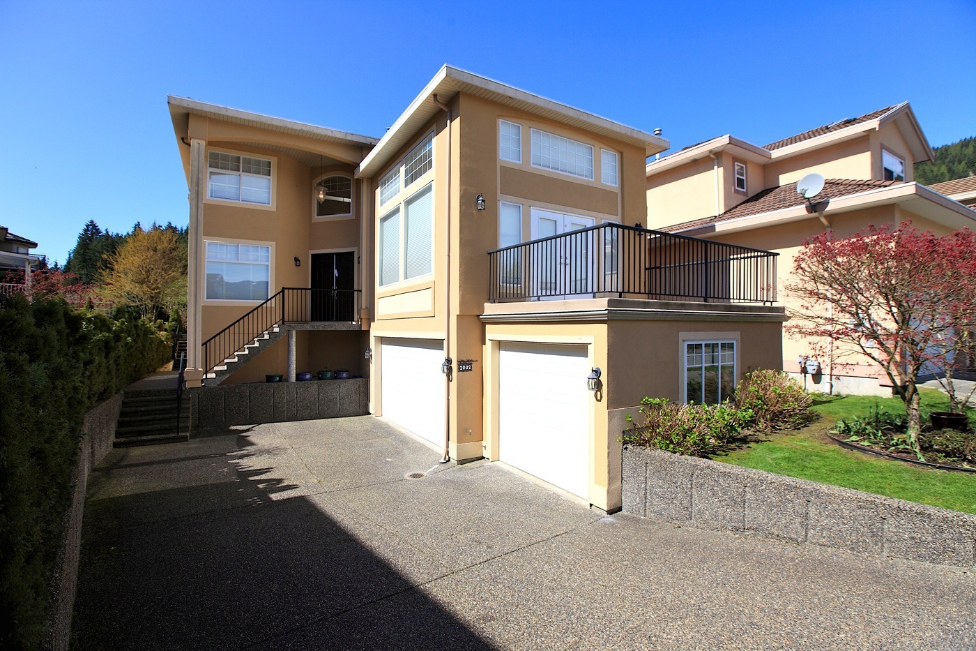 2002 Turnberry Lane, Westwood Plateau â€” photo 2