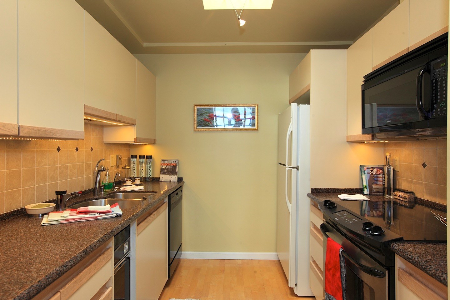 208 2274 Folkestone Way, Panorama Village â€” photo 5