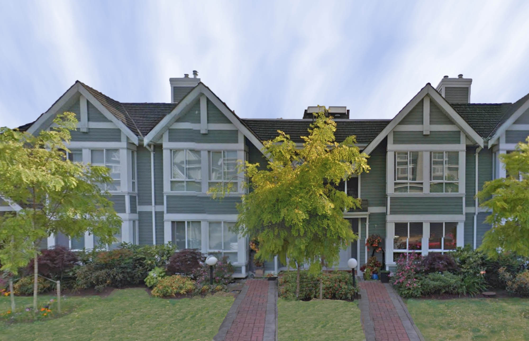103 209 6th Street East, Lower Lonsdale